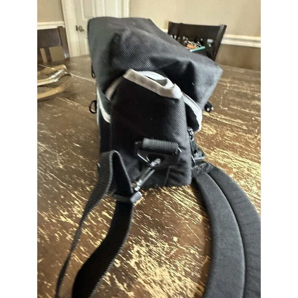NIKON - CAMERA / CAMCORDER BAG - BLACK - NICE‎